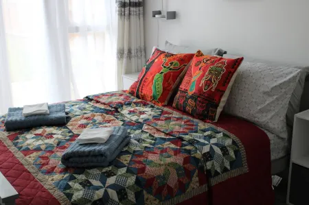 Apartment - Sleeps 4 - Parking - Station Close