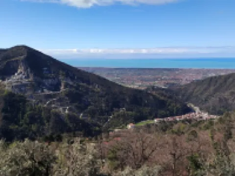 Casa Al Ponte dei Marmi - Few KM to Sea - Happy Rentals Hotels in Seravezza