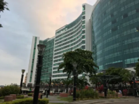 Luxury Suites Riverfront GYE Hotel a 