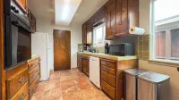 Family Fun with Game Room & King Bed near Monterey Aquarium, Laguna Seca