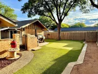 THE 806 - Sleeps 14+ - Perfect for BIG Groups