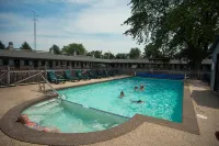 Viking Arms Inn - Ludington Hotels in Amber Township
