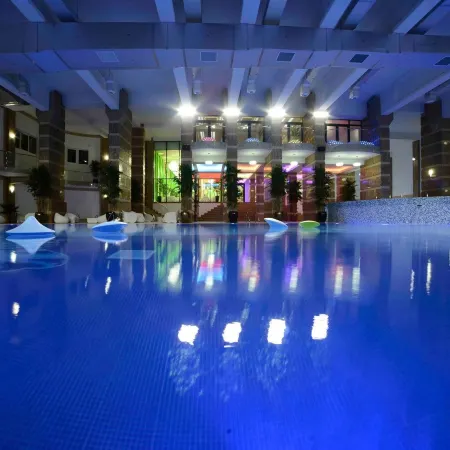 Studio Residence Militari M2 Отели рядом с достопримечательностью «Парк Друмул-Таберей»