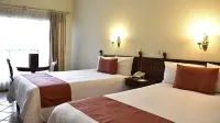 Hotel Sand's San Luis Potosí - Kolam Renang