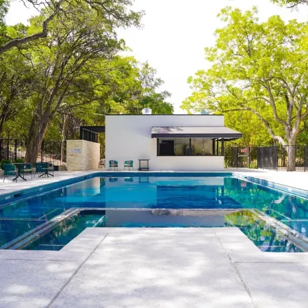 Wimberley Inn & Bar