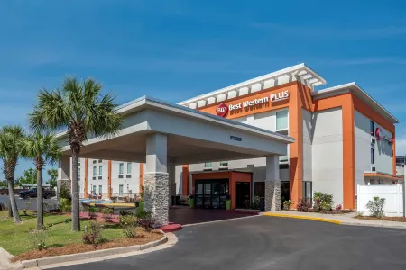 Best Western Plus Panama City Hotel Отели рядом с достопримечательностью «Хиленд Парк Спортс»