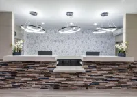 홀리우드 인 스위트 호텔 가디나 호텔