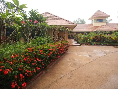 Baansuan Aiyara Hotels in Talat