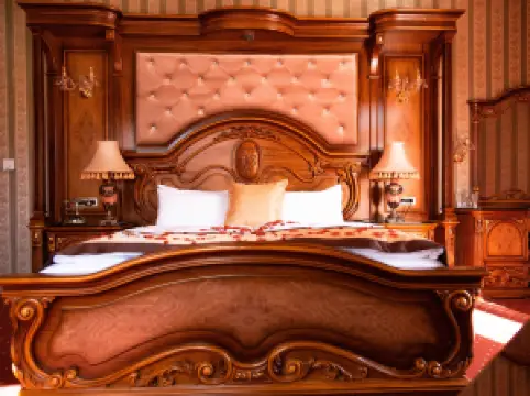 프리미어 프레지덴트 가르니 호텔 앤드 스파