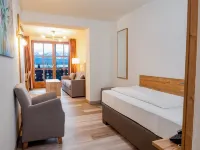 Hotel Geiger Hotels near Hopfensee