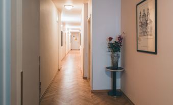 Elysee Hotel