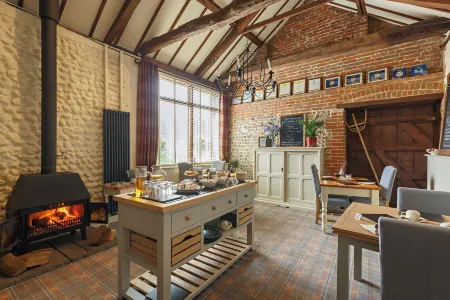 The Barns Отели рядом с достопримечательностью «Cromer Beach»