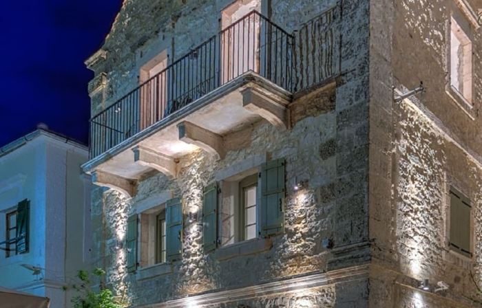 Fiscardonna Luxury Suites