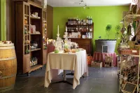 Logis hôtel Ô en Couleur Hotels in Vendome