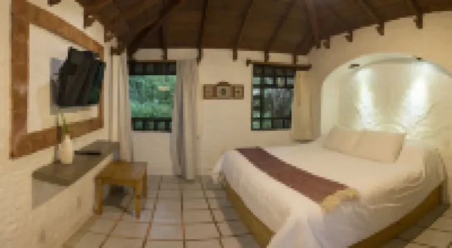 Hotel Bosques del Sol Suites