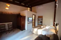 Agriturismo Essentia Dimora Rurale Hotels in Castelmauro