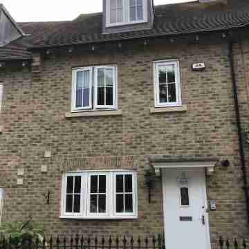 Turi House Hotel Exterior