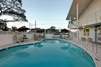 Motel 6 Monterey, CA - Beach