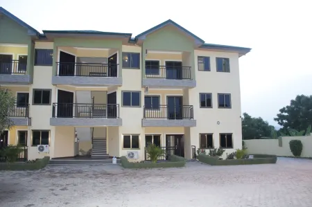 Evergreen Apartments Отели в г. Адента Мунисипалити