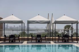 Taj Lands End