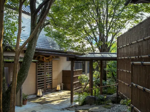 Hanare No Yado Kamigakure فنادق في تاكاتشيهو