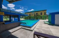 Airport Suites Hotel - Pools