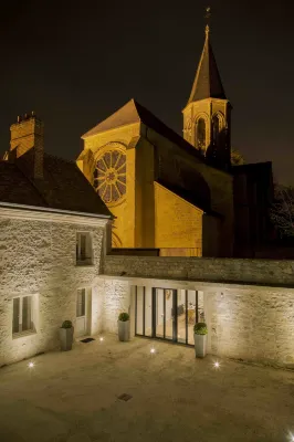Le Presbytère de Thiverval Hôtels à : Thoiry