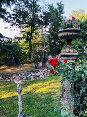 卡帕尼亞魅力別墅飯店