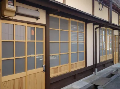 Jinichi Hotels near Kokoro no Mori Museum
