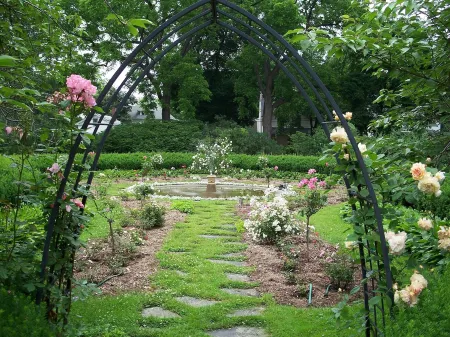 Vintage Gardens Bed & Breakfast Отели в г. Пальмира