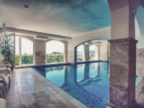 โรงแรม อาซิมุท โรงแรมในสเวติ สเตฟาน