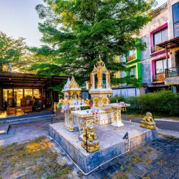 The b Ranong Trend Hotel