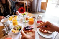 Pytloun Wellness Hotel Hasištejn - breakfast
