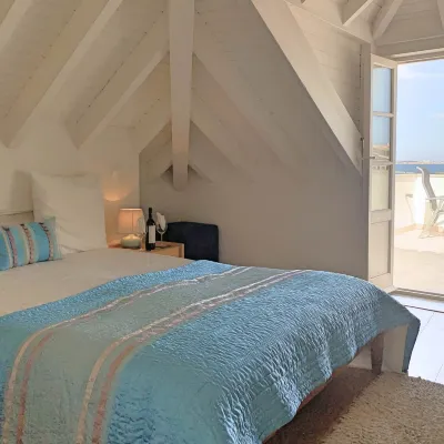 Residence Lagos Hotels near Governor's Castle (Castelo dos Governadores)