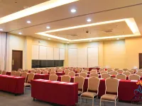 Azia Suites and Residences Hotels near Mango Avenue