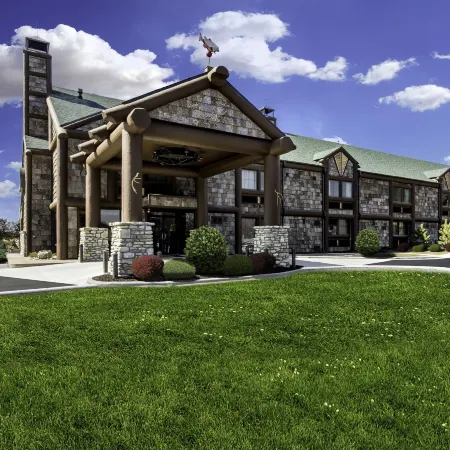 Bass Pro Shops Angler's Lodge