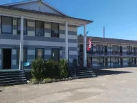 Bay Lake Inn - Frontiersman Motel Hotels in Timiskaming District