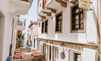 Old Kalamaki Pansiyon - Housity