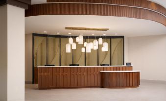 Embassy Suites by Hilton Charleston Airport Hotel & Convention Center