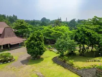 New Panjang Jiwo Resort Syariah Hotels in Sukaraja