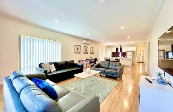 3卧室 2浴室 無樓梯 空調 大阿瑟爾斯通之家