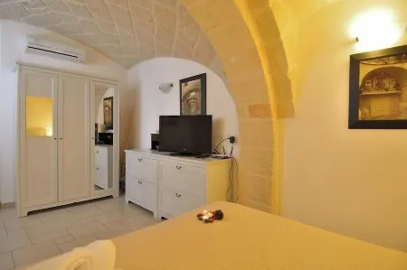 Palazzo Kapece Отели рядом с достопримечательностью «Ex Villa De Martino»