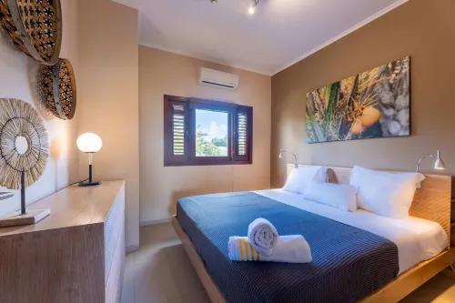 수영장과 바다 전망이 있는 트로피컬 이스케이프