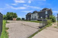 Brikctoria 1102 3 Bedroom Home