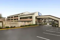 Baymont by Wyndham Seattle/Kirkland WA Các khách sạn ở Kirkland