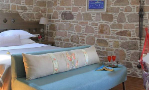 Cunda Lena Otel