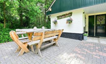 Holiday Home in Reutum with Pond and Trails