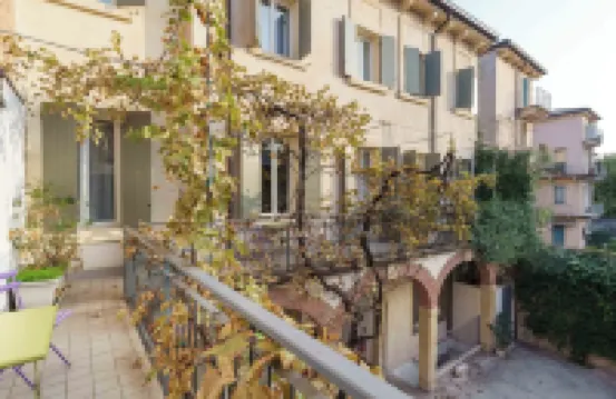 ไลม์โฮม เวโรนา ลา วินยา อิน ชิตตา