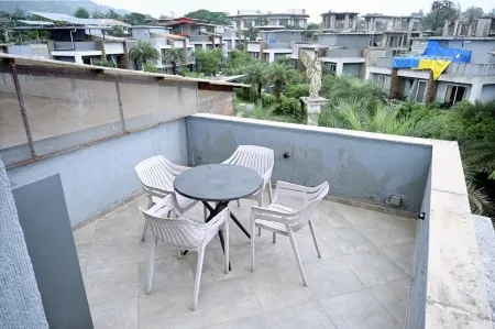 Doves Mannat Villa Отели в г. Джамбарунг