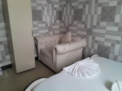 Happy Classic Lodge Hotels in 